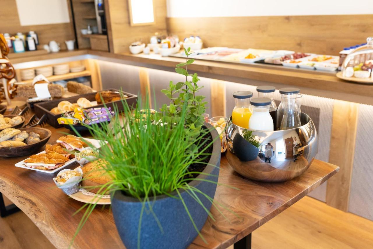 Das Reinisch Hotel - Near Vienna Airport Schwechat Dış mekan fotoğraf