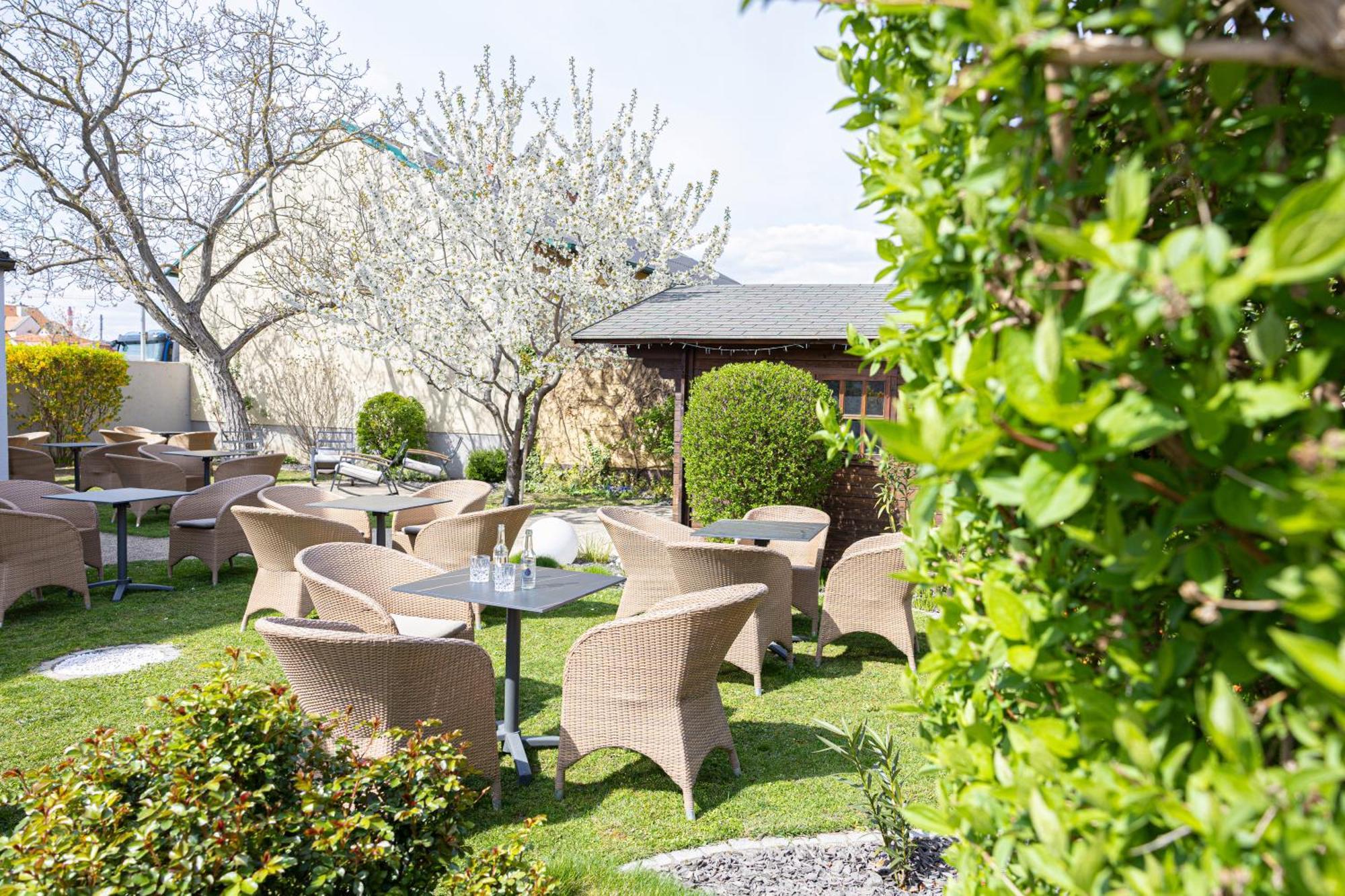 Das Reinisch Hotel - Near Vienna Airport Schwechat Dış mekan fotoğraf